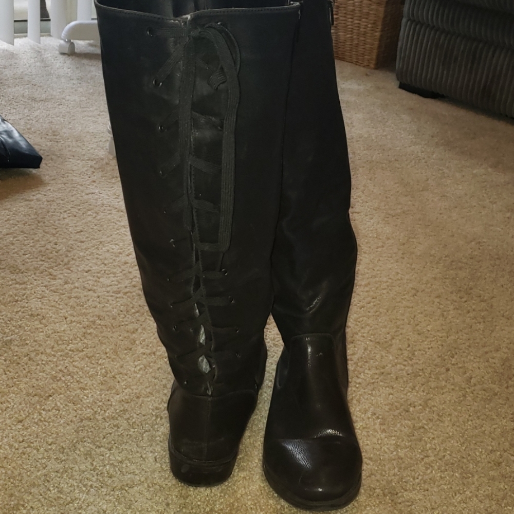 Black boots